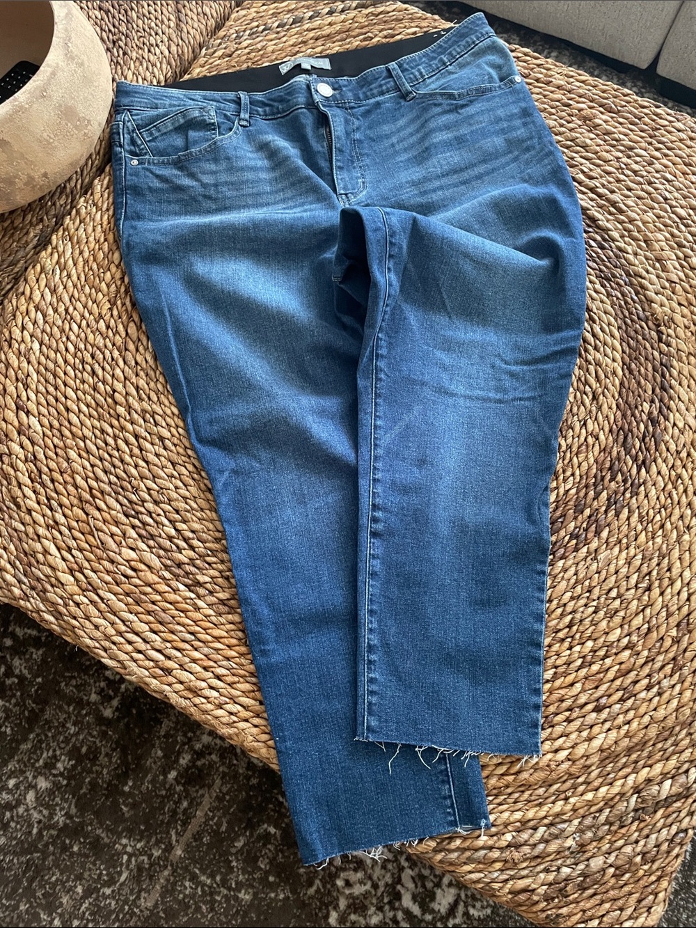 Wit & Wisdom Denim Straight Leg Jeans in Mid Blue